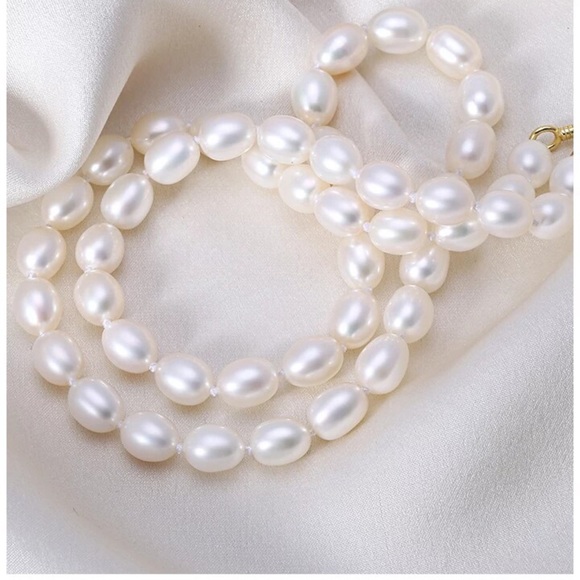 6-7mm Hand Strung Natural Rice Pearl Necklace Earring Set - Picture 11 of 11